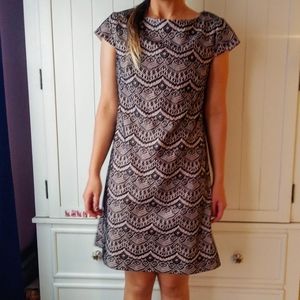 LikeNew  Eliza J Scallop Lace Cap Sleeve Dress (8)